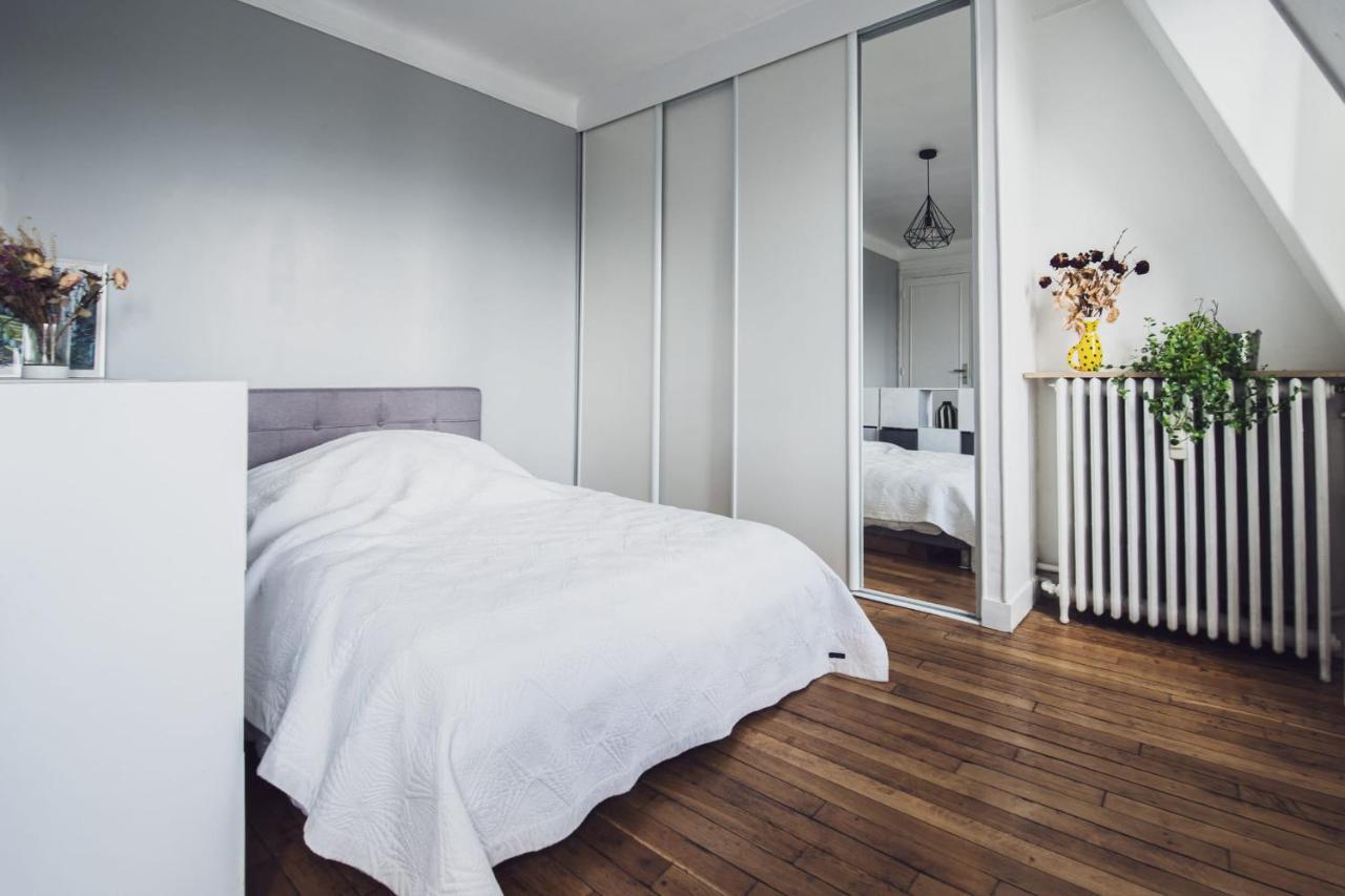 Апартаменты Superb Bright Studio Next To The Seine Париж Экстерьер фото